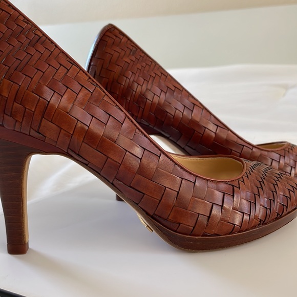 Cole Haan Ladies Pumps size 7 - Picture 8 of 8